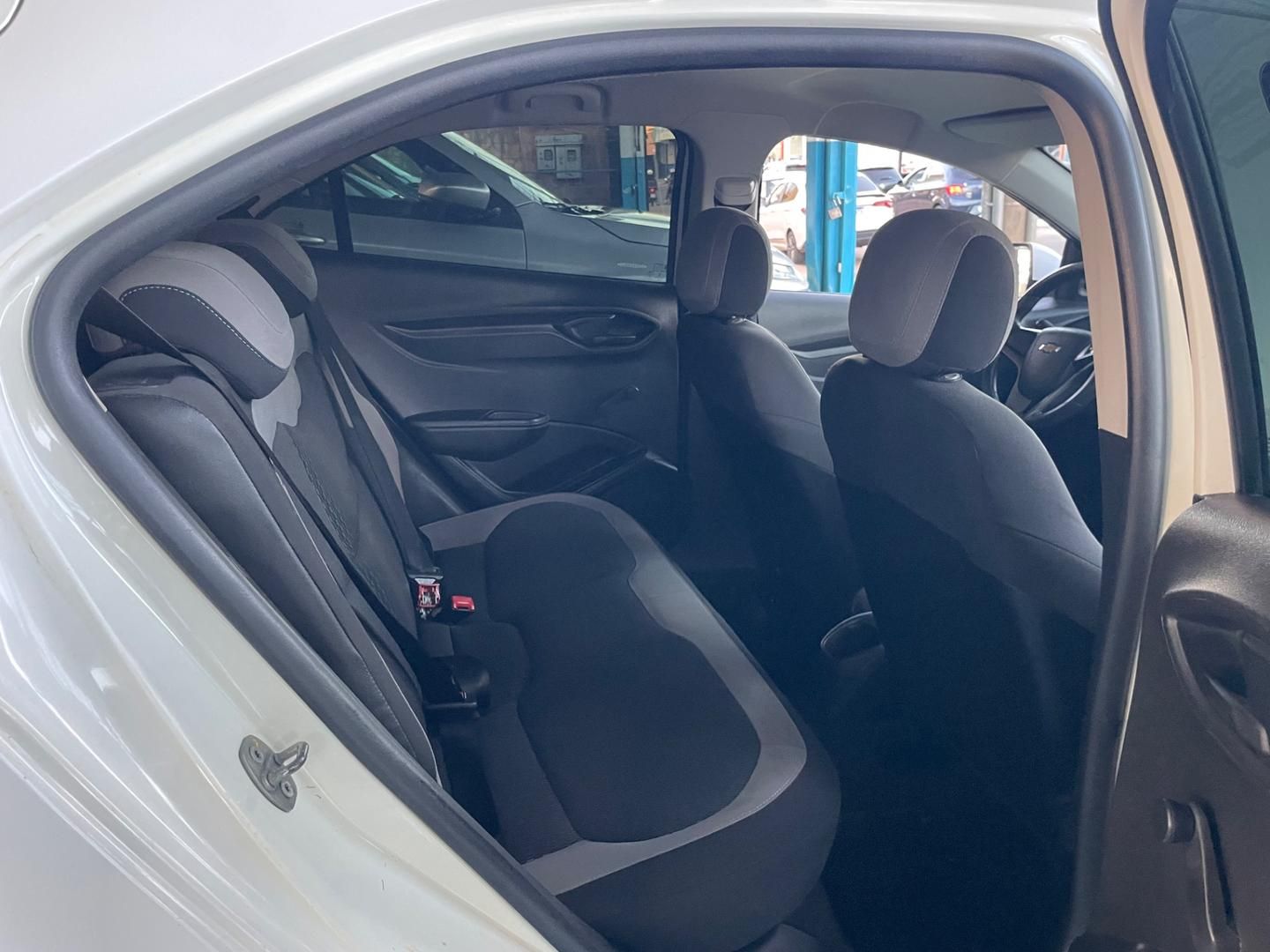 CHEVROLET Onix LT 1.0 2016 - miniatura 7