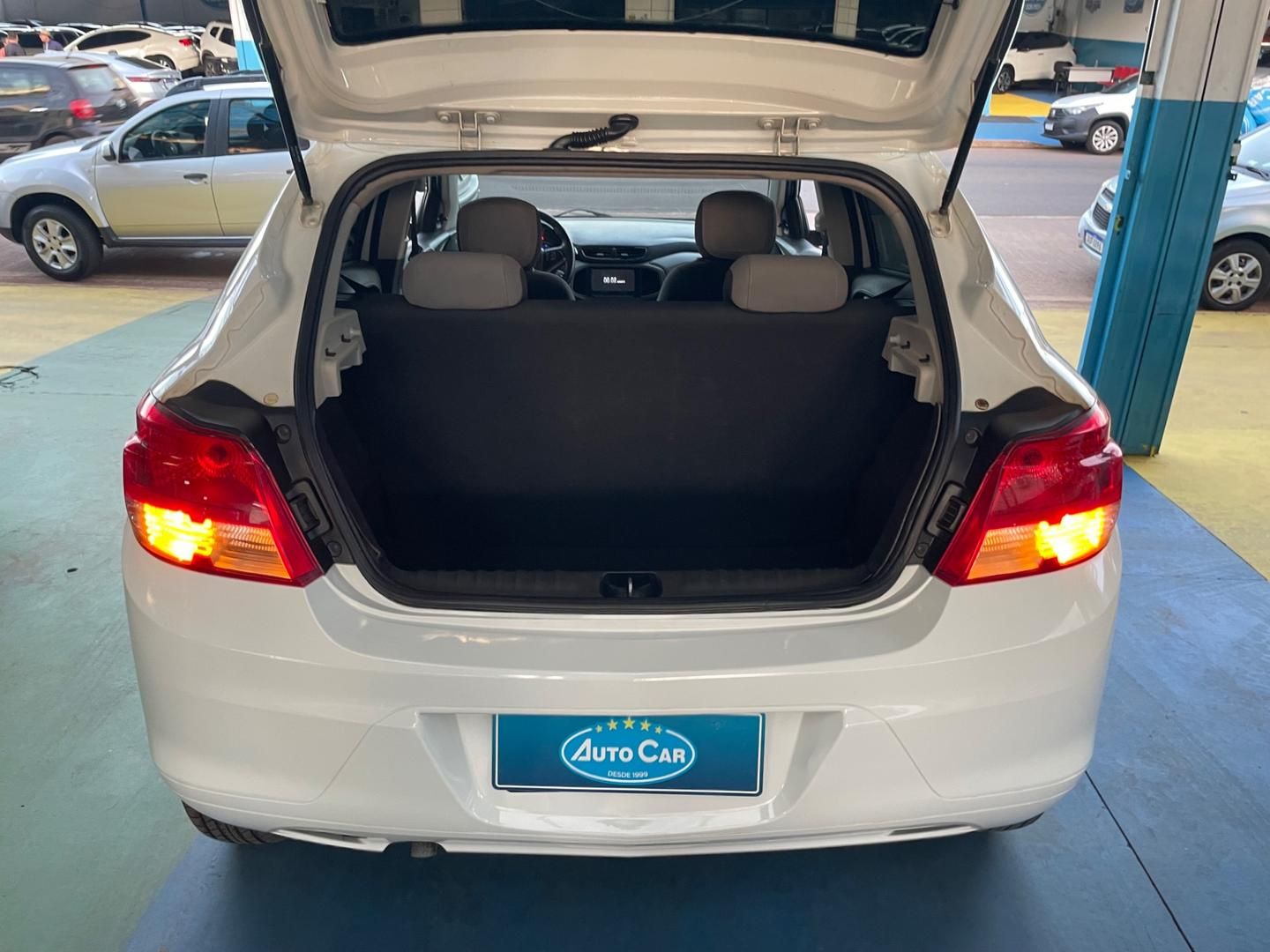 CHEVROLET Onix LT 1.0 2016 - miniatura 8
