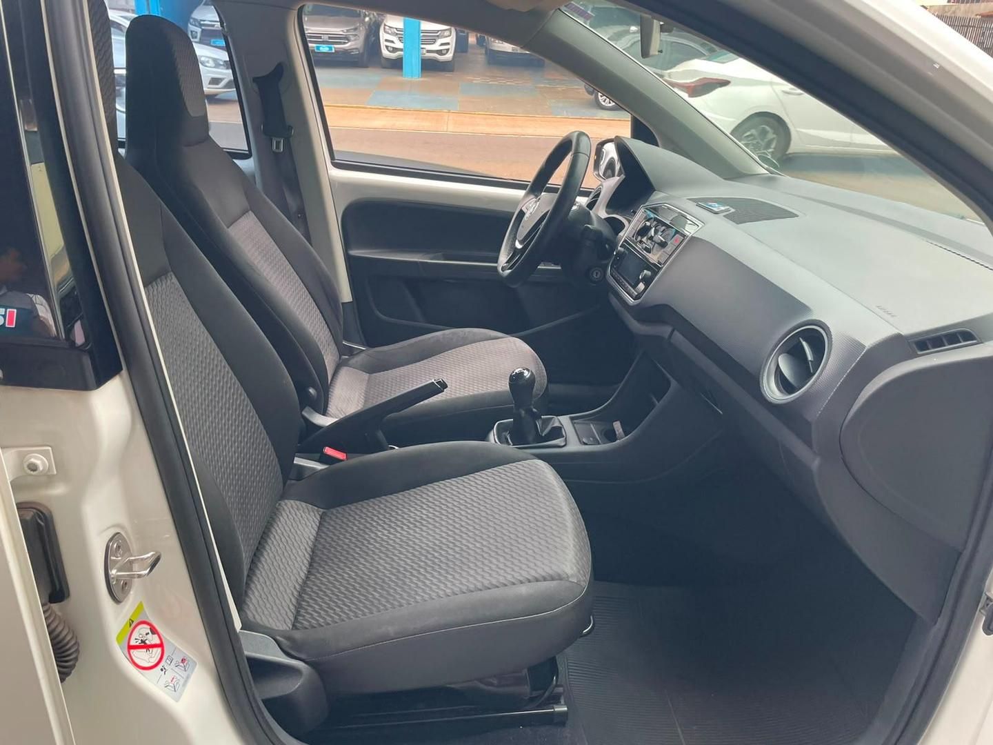 VOLKSWAGEN Up Move 1.0 12v TSi 4p. 2019 - miniatura 6