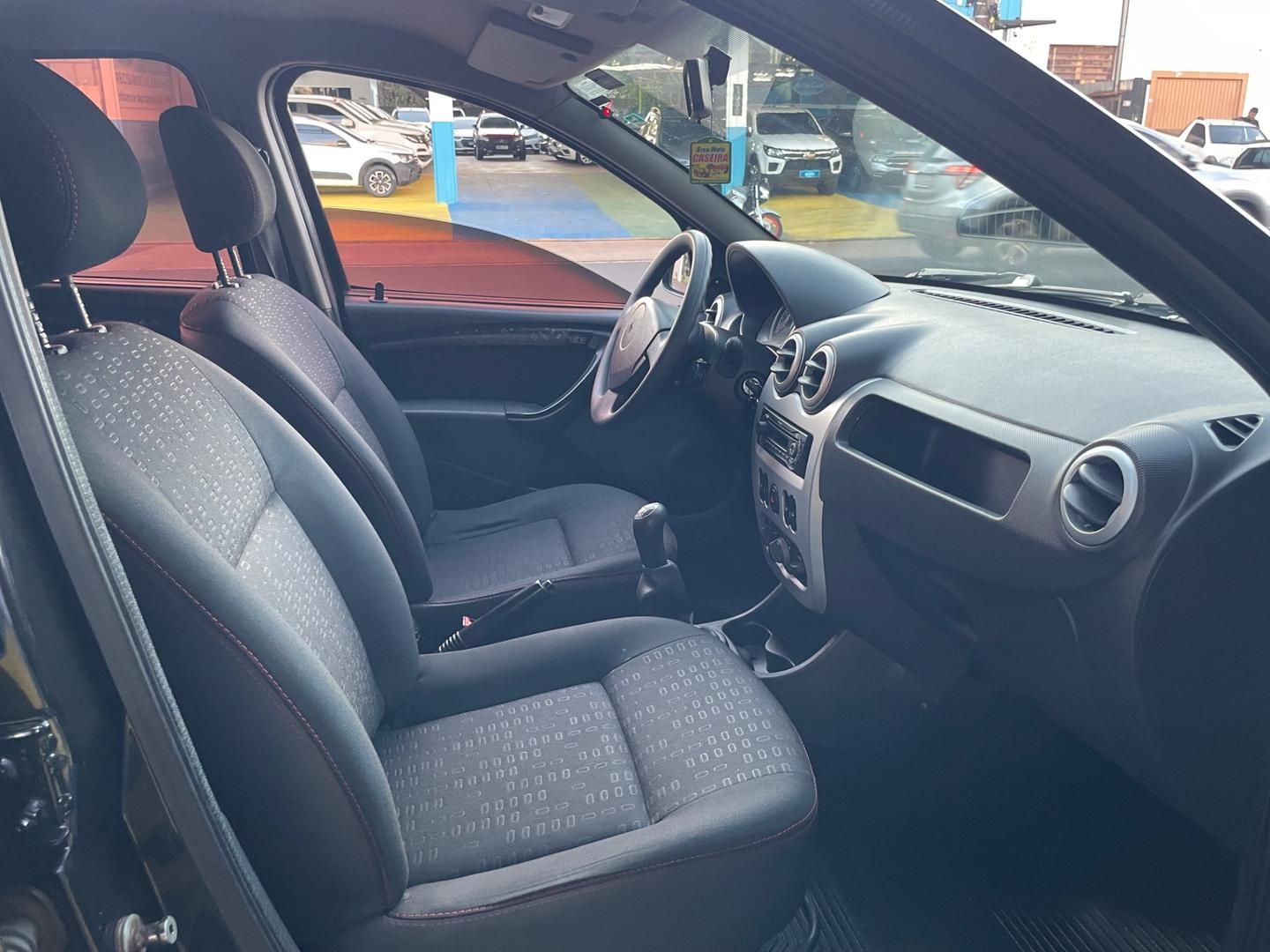 RENAULT Sandero Vibe 1.6 2010 - miniatura 7