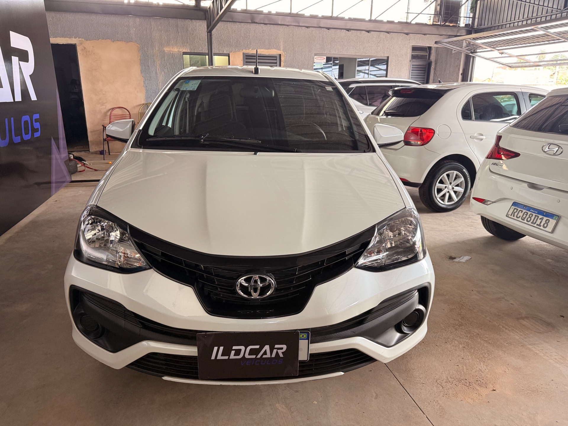 TOYOTA Etios X 1.3 16v 2020 - miniatura 2