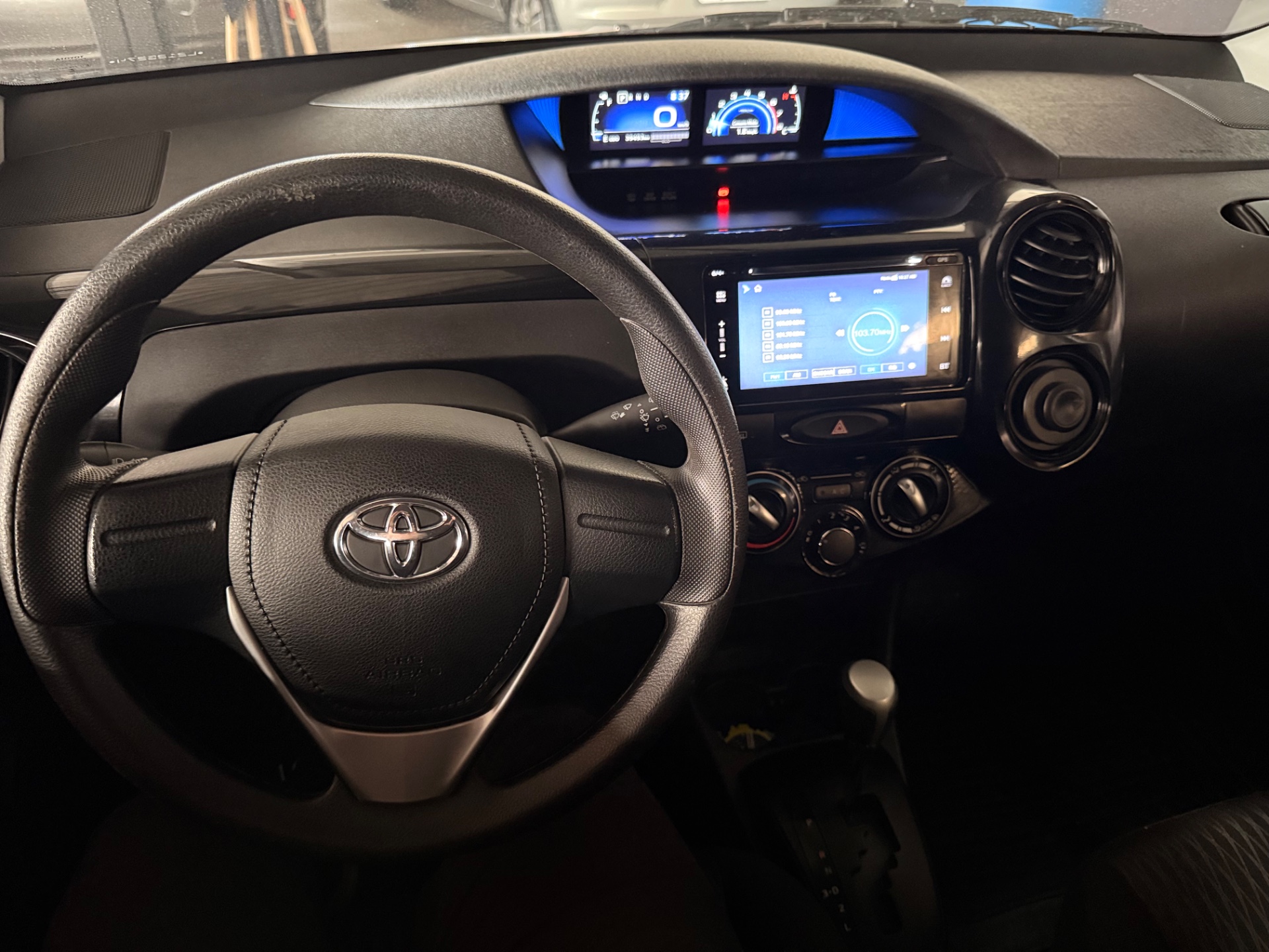 TOYOTA Etios X 1.3 16v 2020 - miniatura 8