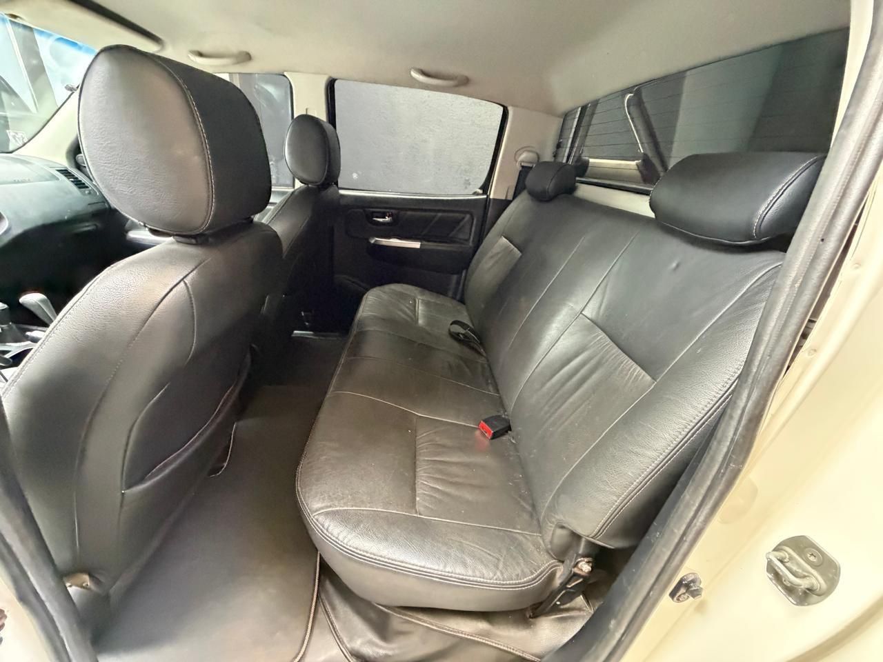 TOYOTA Hilux SRV D4-D 3.0TDi 16v 4X4 C.D. 2014 - miniatura 9
