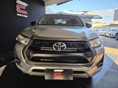 TOYOTA Hilux SR D4-D 2.8TDi 16v 4X4 C.D. 2024 - miniatura 2