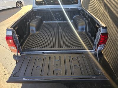 TOYOTA Hilux SR D4-D 2.8TDi 16v 4X4 C.D. 2024 - miniatura 16