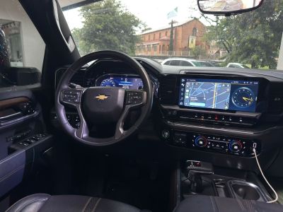CHEVROLET Silverado 1500 High Country 5.3 V8 4x4 C.D. 2024 - miniatura 12