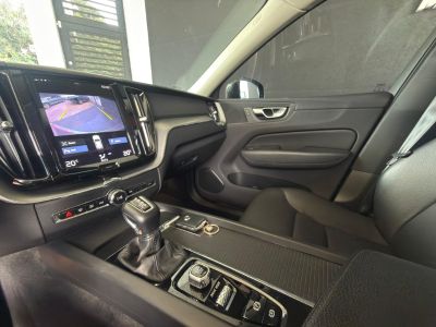VOLVO XC60 T-5 Momentum 2.0T 16v 2021 - miniatura 11