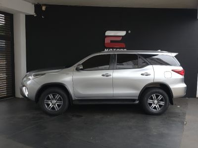 TOYOTA Hilux SW4 SR 2.7 16v 2017 - miniatura 3
