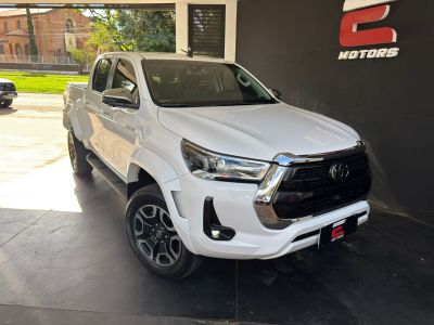 TOYOTA Hilux SRX Plus D4-D 2.8TDi 16v 4X4 C.D. 2024 - miniatura 2