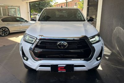 TOYOTA Hilux SRX Plus D4-D 2.8TDi 16v 4X4 C.D. 2024 - miniatura 3