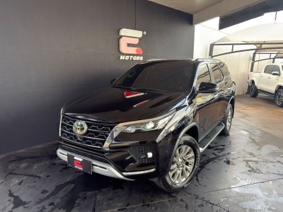 TOYOTA Hilux SW4 SRX D4-D 2.8TDi 16v 4x4 2023