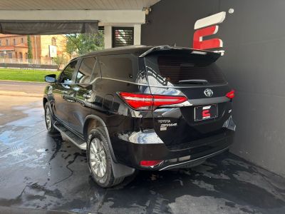 TOYOTA Hilux SW4 SRX D4-D 2.8TDi 16v 4x4 2023 - miniatura 4