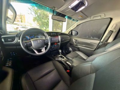 TOYOTA Hilux SW4 SRX D4-D 2.8TDi 16v 4x4 2023 - miniatura 6