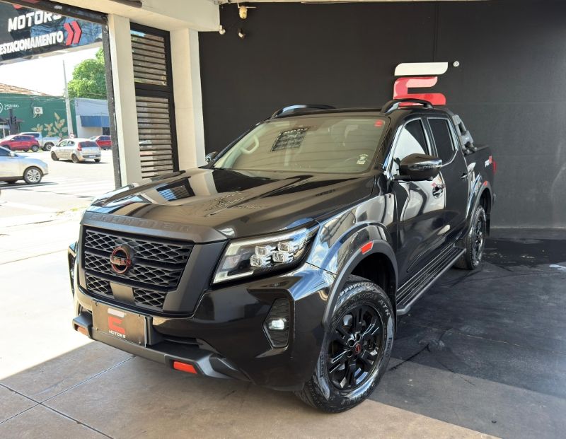 Vista principal de NISSAN Frontier Pro-4X 2.3TDi 16v 4X4 C.D. 2024