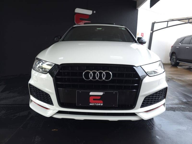AUDI Q3 Black Edition 1.4 TFSi 16v 2018 - miniatura 2