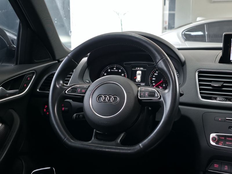 AUDI Q3 Black Edition 1.4 TFSi 16v 2018 - miniatura 12