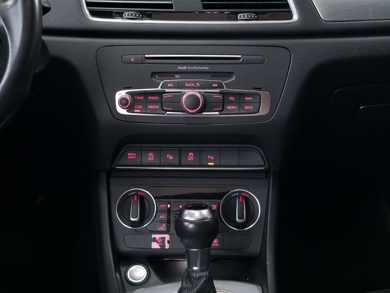 AUDI Q3 Black Edition 1.4 TFSi 16v 2018 - miniatura 13