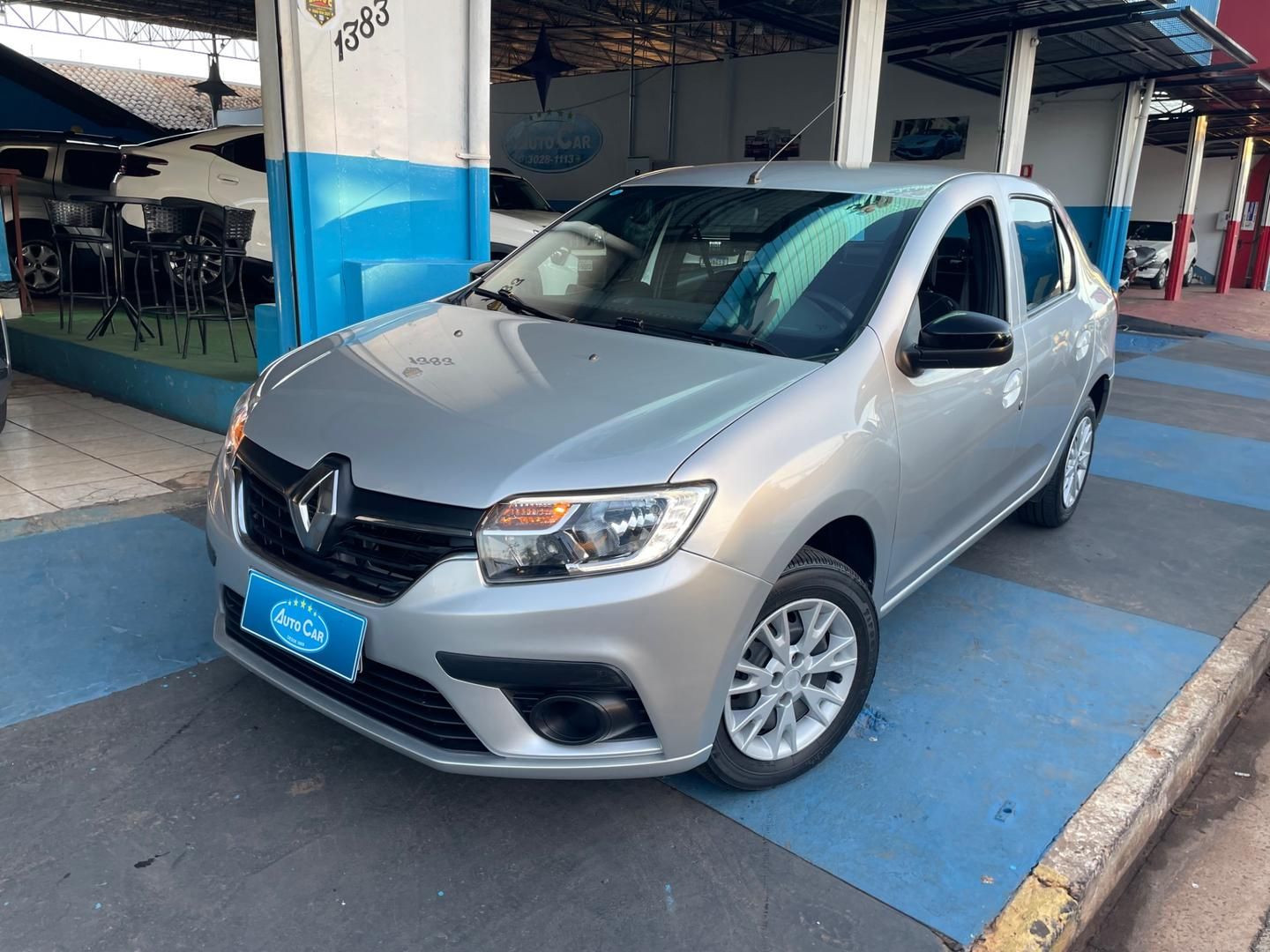 Vista principal de RENAULT Logan Zen 1.0 12v 2024