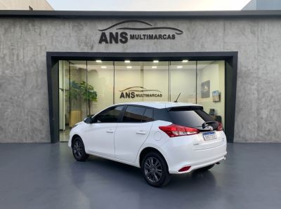 TOYOTA Yaris Hatch XL Plus Connect 1.5 16v 2022 - miniatura 4