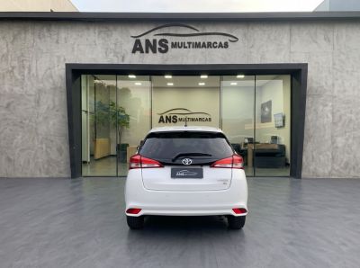 TOYOTA Yaris Hatch XL Plus Connect 1.5 16v 2022 - miniatura 5