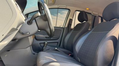 VOLKSWAGEN Fox Comfortline 1.0 4p. 2015 - miniatura 8