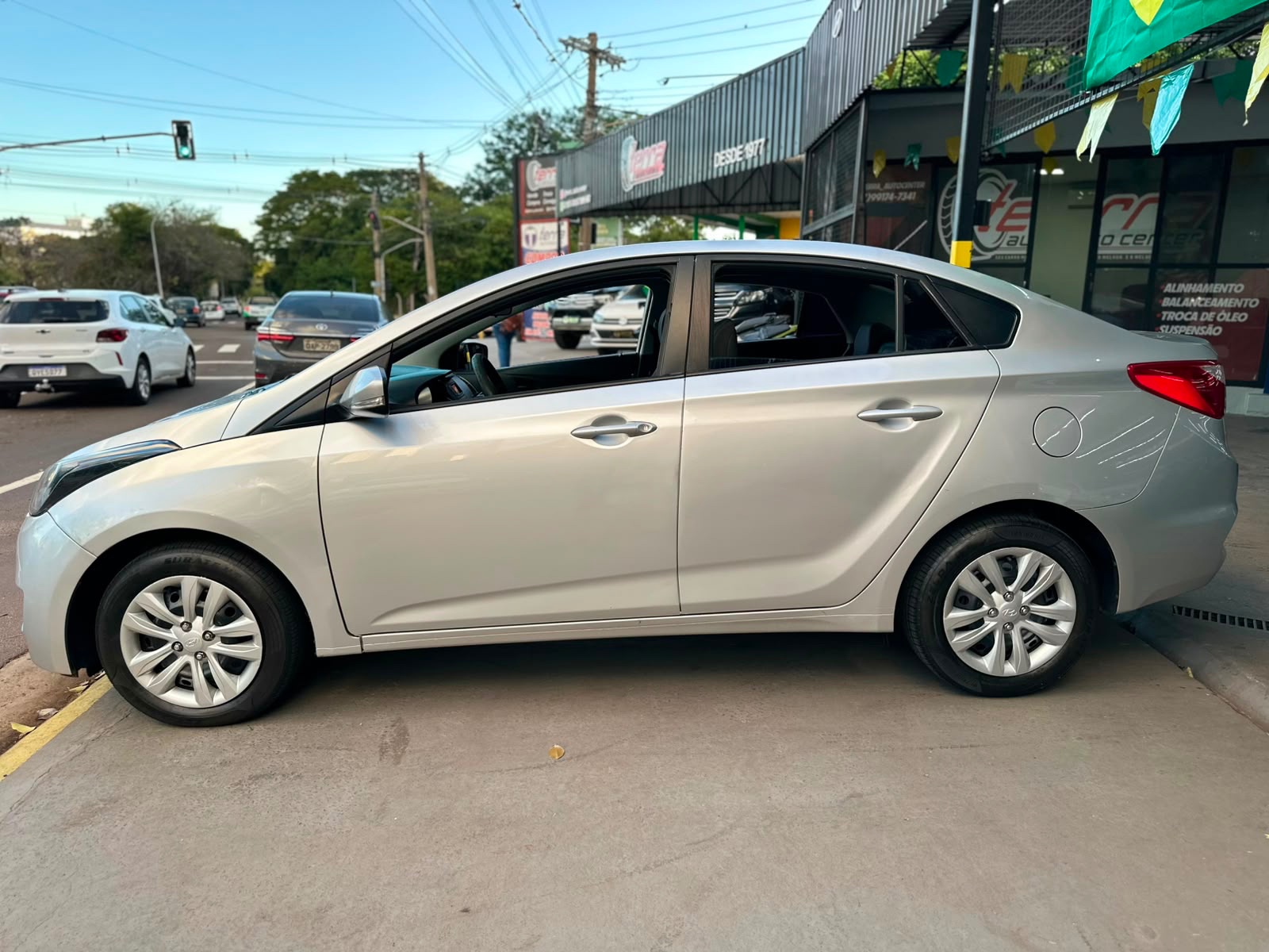 HYUNDAI HB20S Comfort Plus 1.0 12v 2016 - miniatura 7