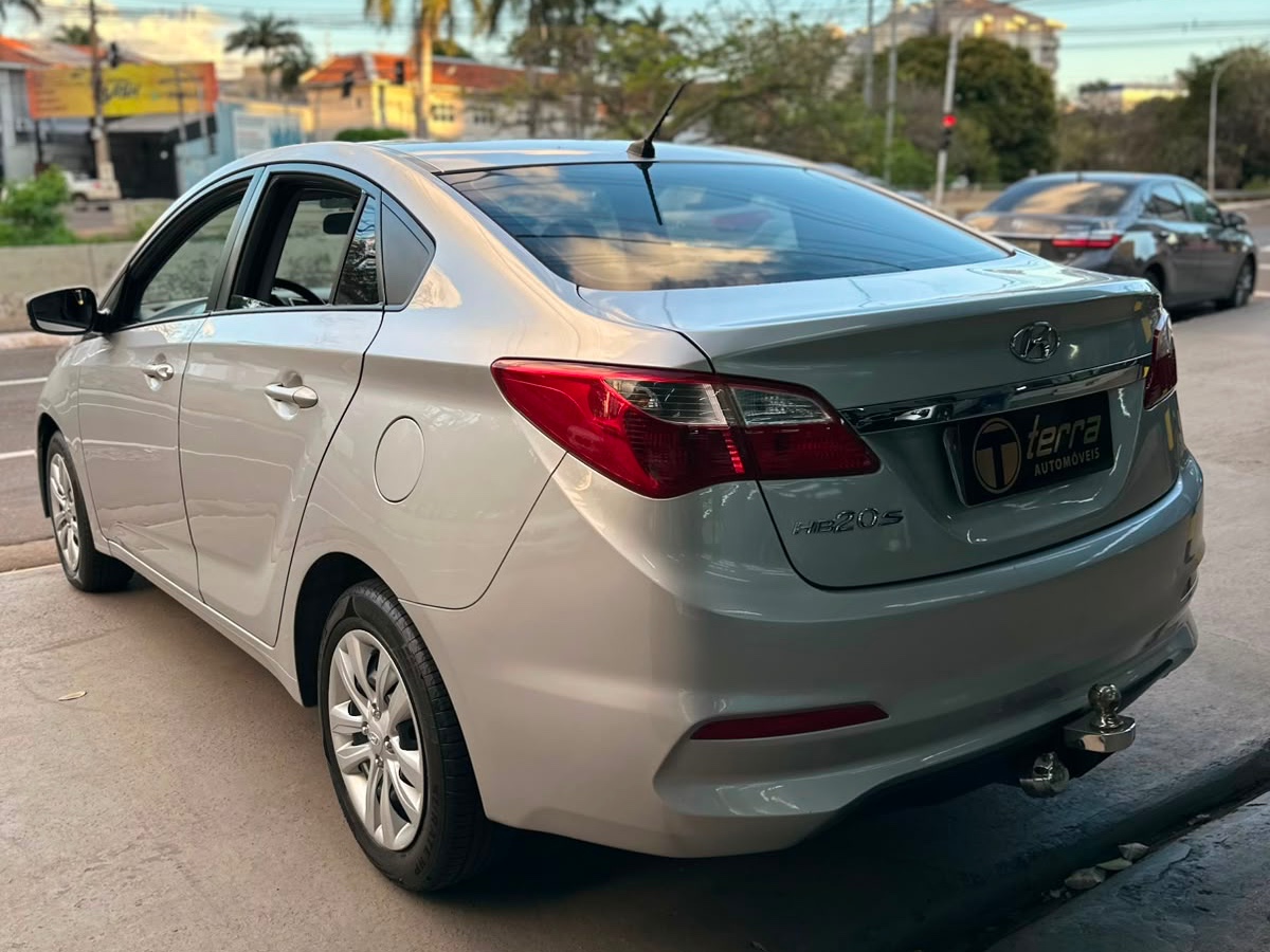 HYUNDAI HB20S Comfort Plus 1.0 12v 2016 - miniatura 9