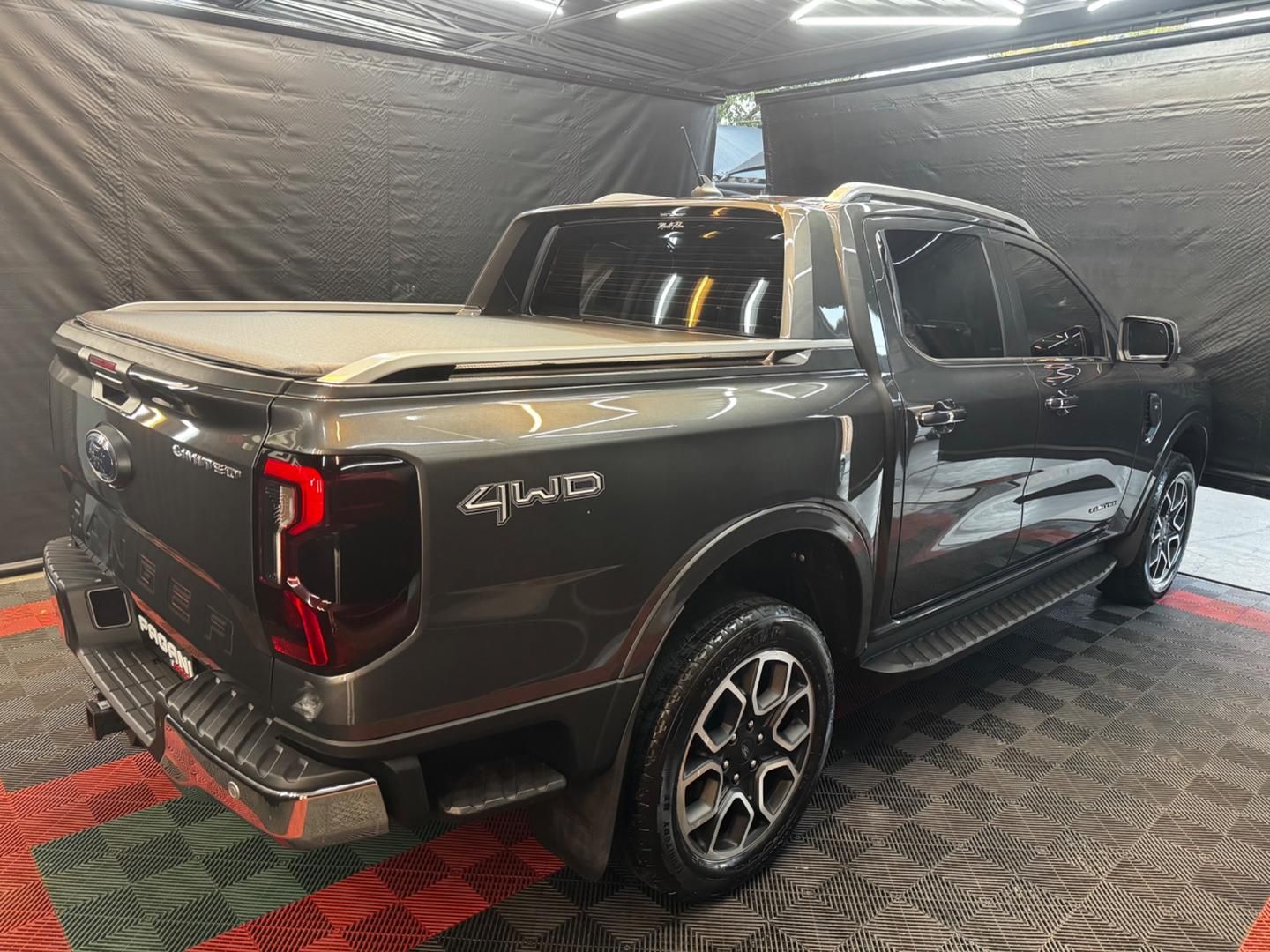 FORD Ranger Limited 3.0TDi V6 24v 4WD C.D. 2024 - miniatura 4