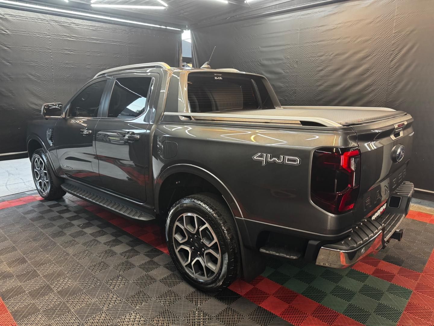 FORD Ranger Limited 3.0TDi V6 24v 4WD C.D. 2024 - miniatura 5