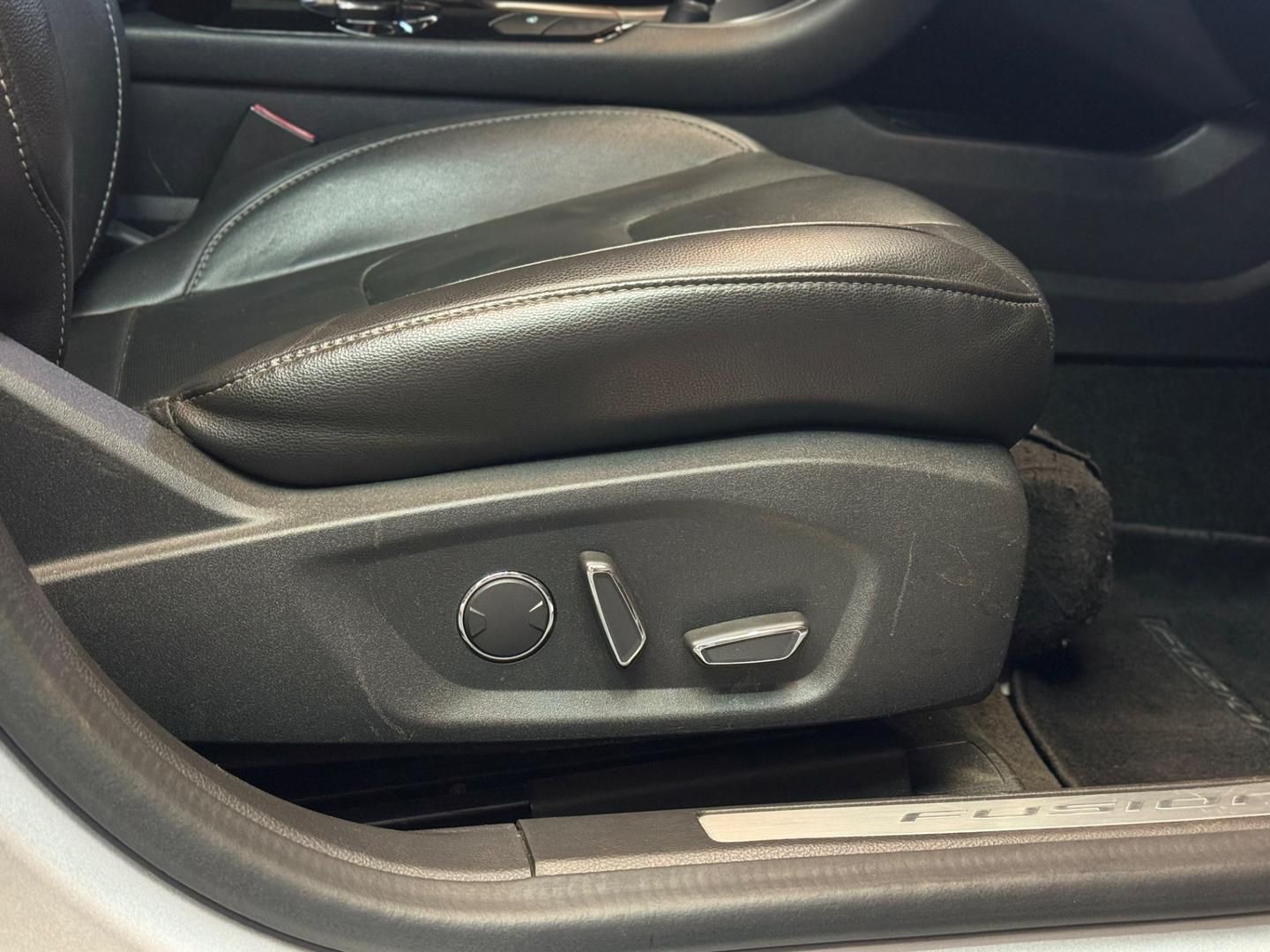 FORD Fusion Titanium 2.0T 16v AWD 2015 - miniatura 21