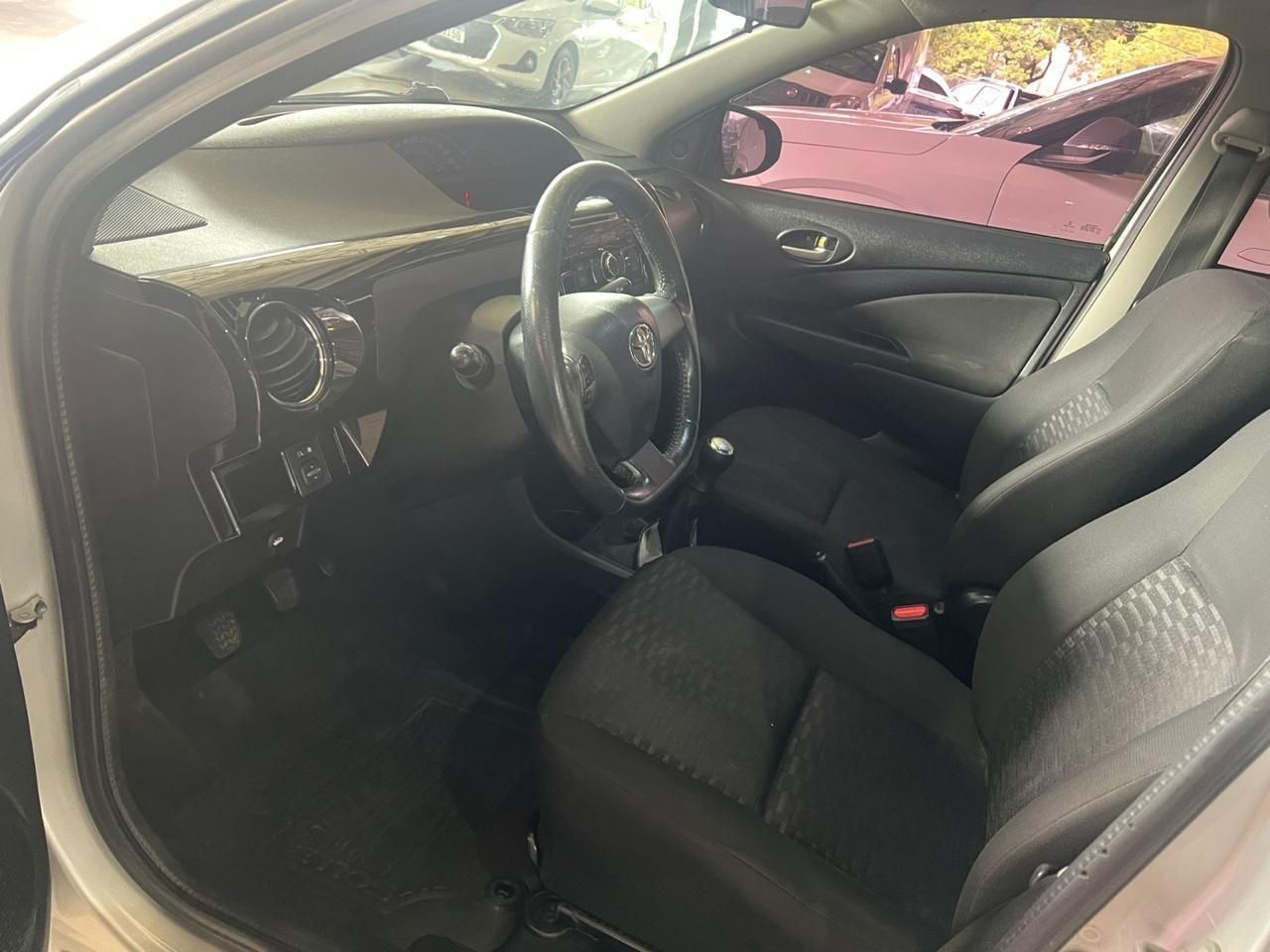 NISSAN Kicks SV 1.6 16v 2018 - miniatura 6