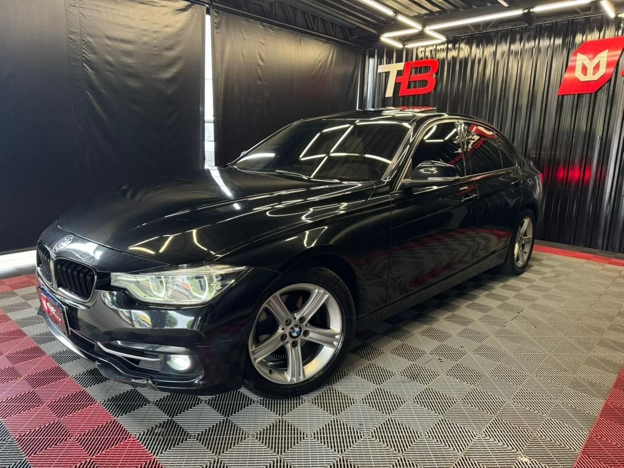 BMW 320i Sport GP 2.0T 16v 2017 - miniatura 3