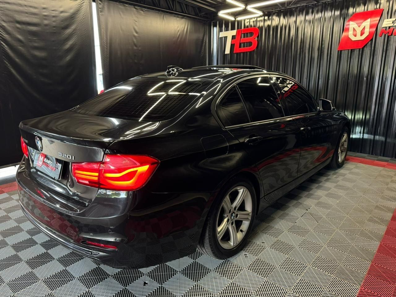 BMW 320i Sport GP 2.0T 16v 2017 - miniatura 4