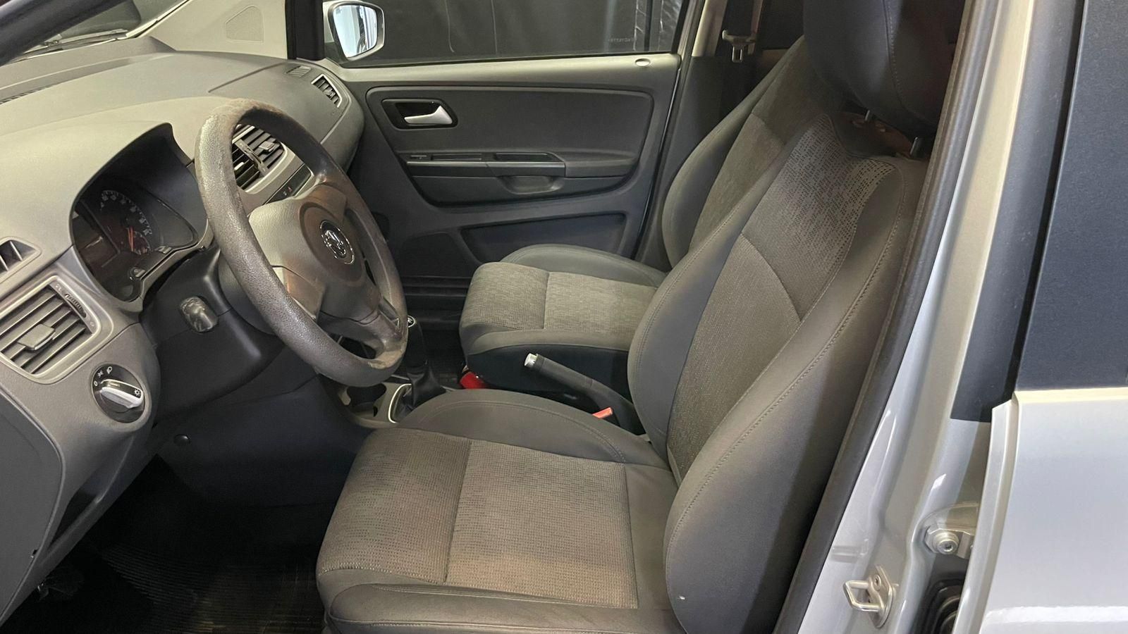 VOLKSWAGEN Fox 1.0 4p. 2014 - miniatura 9