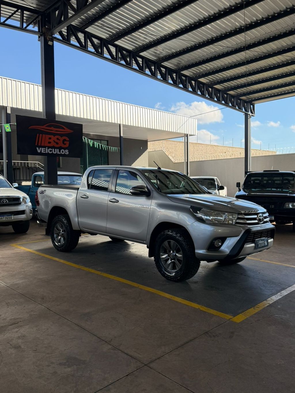 TOYOTA Hilux SRV D4-D 2.8TDi 16v 4X4 C.D. 2016 - miniatura 3
