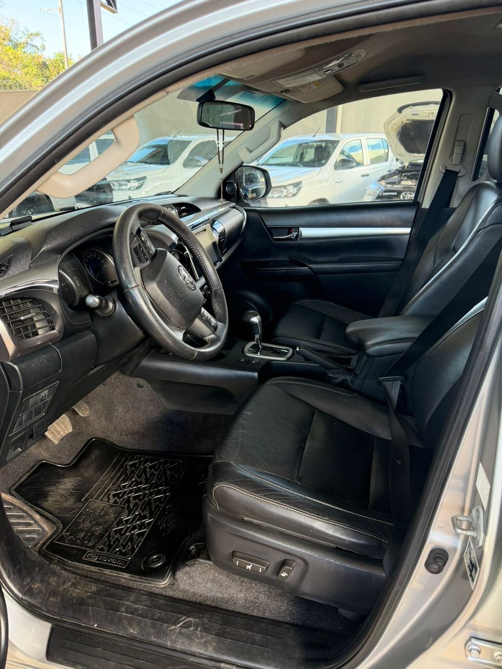 TOYOTA Hilux SRV D4-D 2.8TDi 16v 4X4 C.D. 2016 - miniatura 5