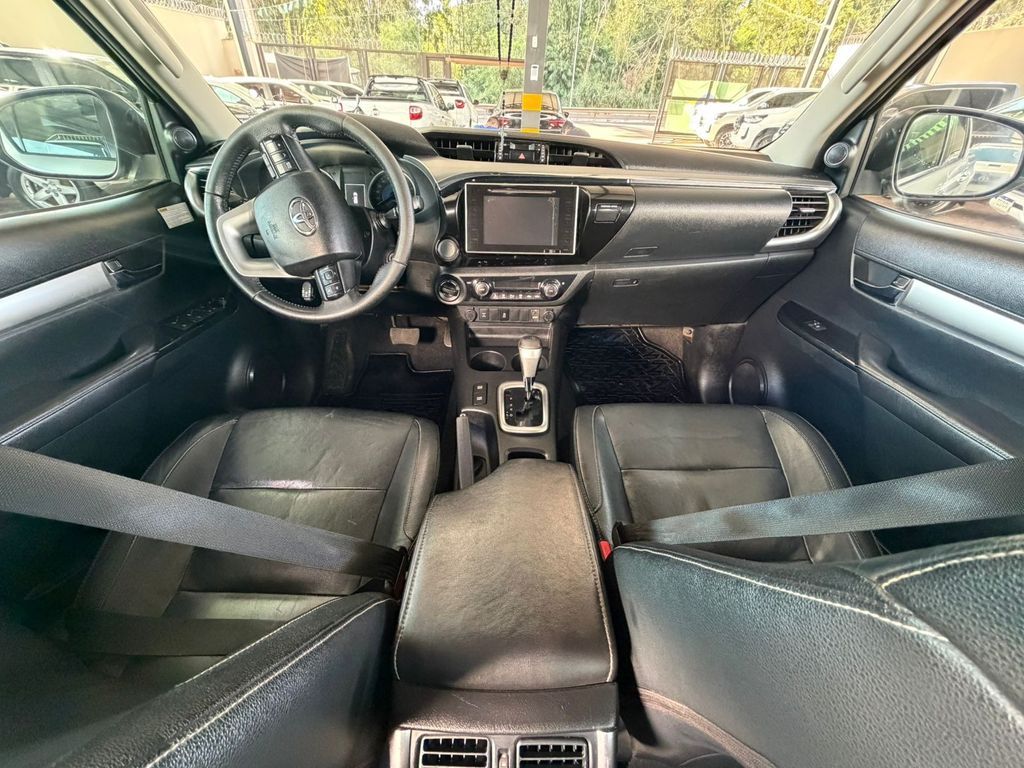 TOYOTA Hilux SRV D4-D 2.8TDi 16v 4X4 C.D. 2016 - miniatura 8