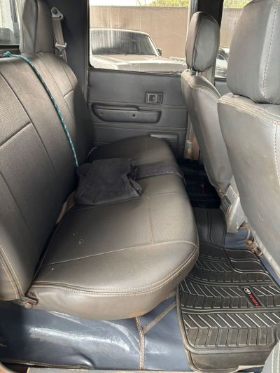 TOYOTA Hilux SRV 3.0TD 4X4 C.D. 2004 - miniatura 5