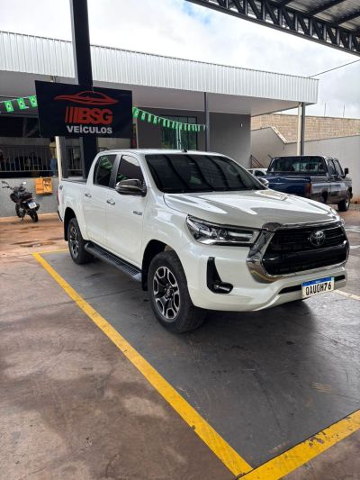 TOYOTA Hilux SRX D4-D 2.8TDi 16v 4X4 C.D. 2021