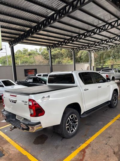 TOYOTA Hilux SRX D4-D 2.8TDi 16v 4X4 C.D. 2021 - miniatura 7