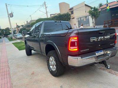RAM 3500 Laramie 6.7TDi 24v 4X4 C.D. 2022 - miniatura 2