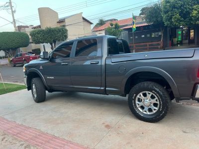 RAM 3500 Laramie 6.7TDi 24v 4X4 C.D. 2022 - miniatura 3