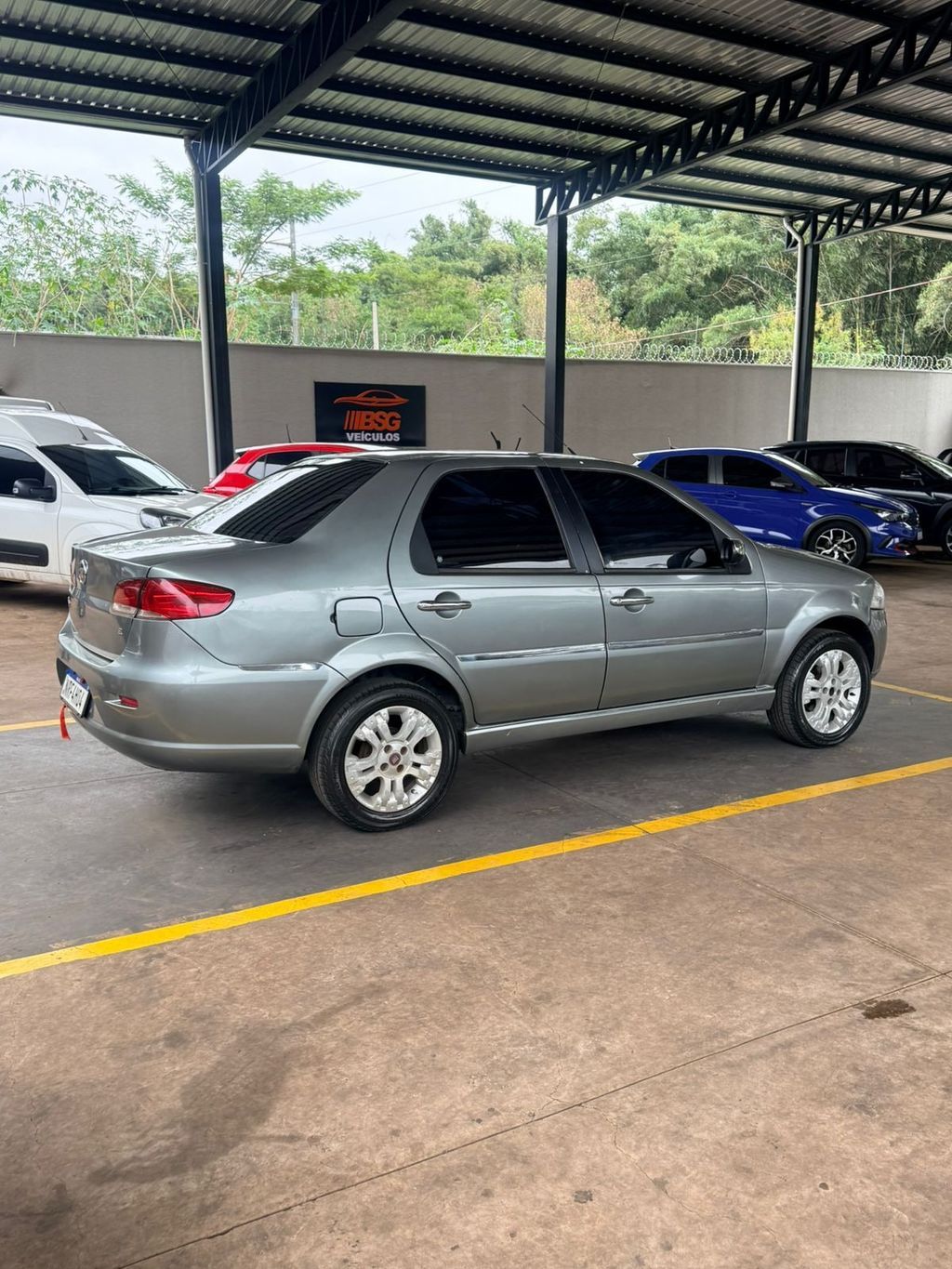 FIAT Siena EL 1.0 2011 - miniatura 10