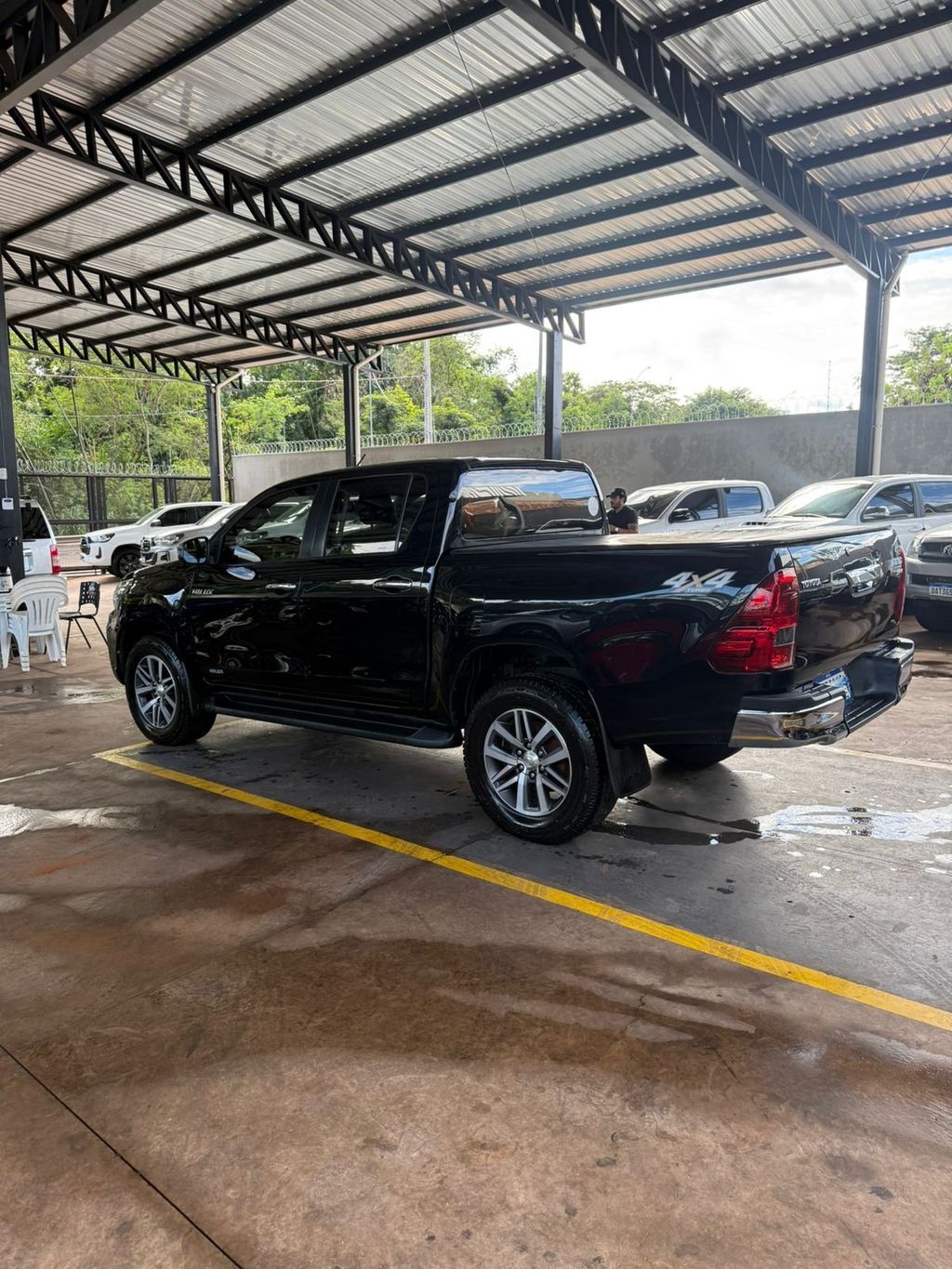 TOYOTA Hilux SRV D4-D 2.8TDi 16v 4X4 C.D. 2019 - miniatura 4