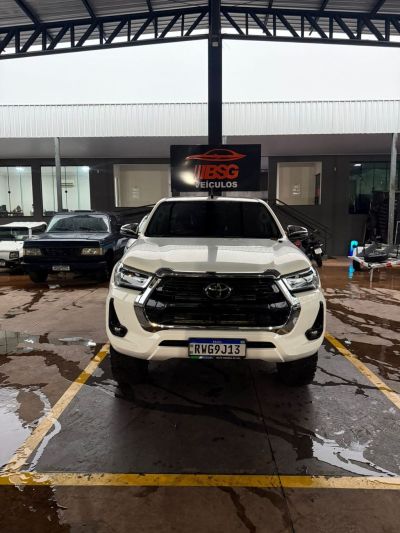 TOYOTA Hilux SRX D4-D 2.8TDi 16v 4X4 C.D. 2023 - miniatura 5