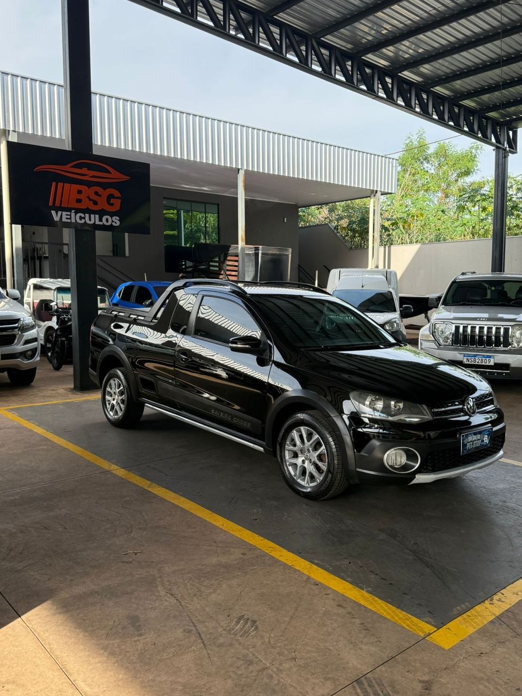 VOLKSWAGEN Saveiro Cross 1.6 16v C.E. 2015 - miniatura 7