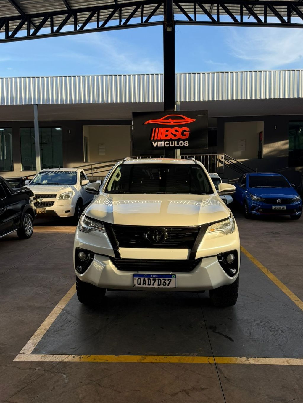 TOYOTA Hilux SW4 SRX D4-D 2.8TDi 16v 4x4 2016 - miniatura 2