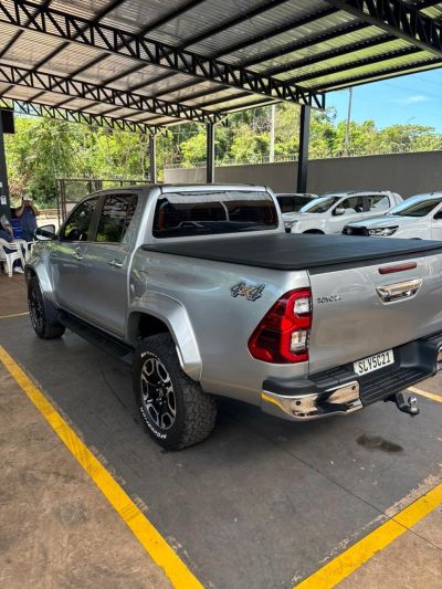 TOYOTA Hilux SRX Plus D4-D 2.8TDi 16v 4X4 C.D. 2024 - miniatura 5