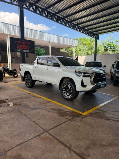 TOYOTA Hilux SRX D4-D 2.8TDi 16v 4X4 C.D. 2021 - miniatura 4