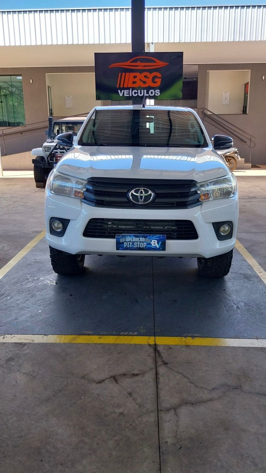 TOYOTA Hilux D4-D 2.8TDi 16v 4X4 C.D. 2019 - miniatura 4